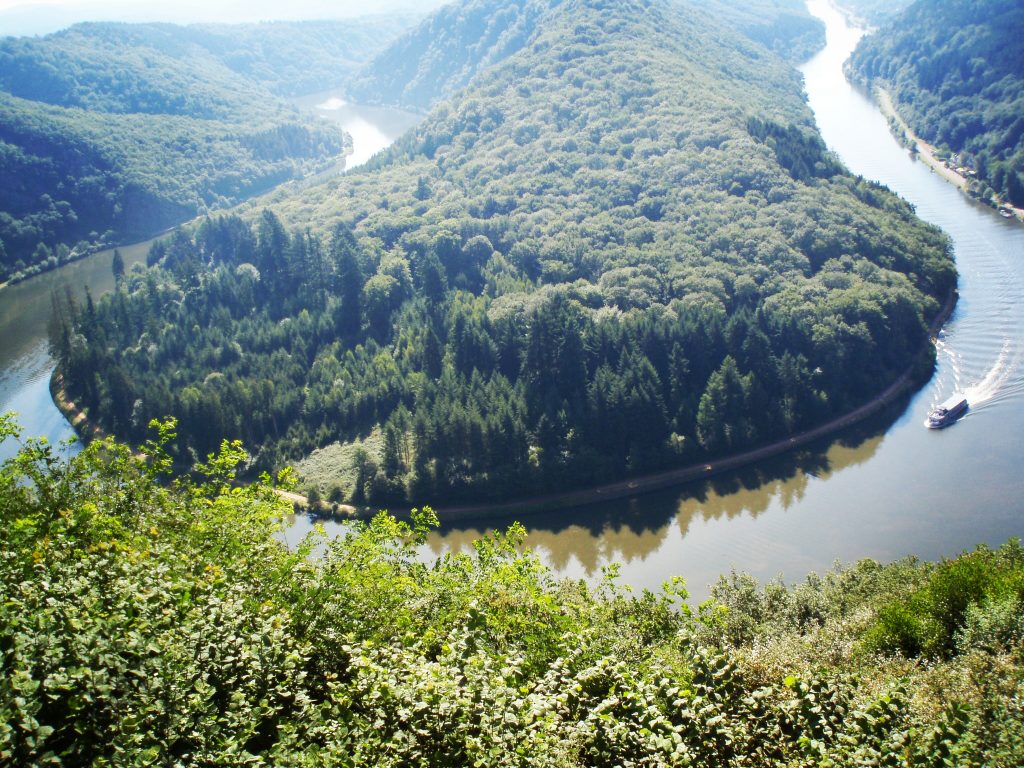 Известная петля реки Саар - Saarschleife. Недалеко от Саарбрюкена